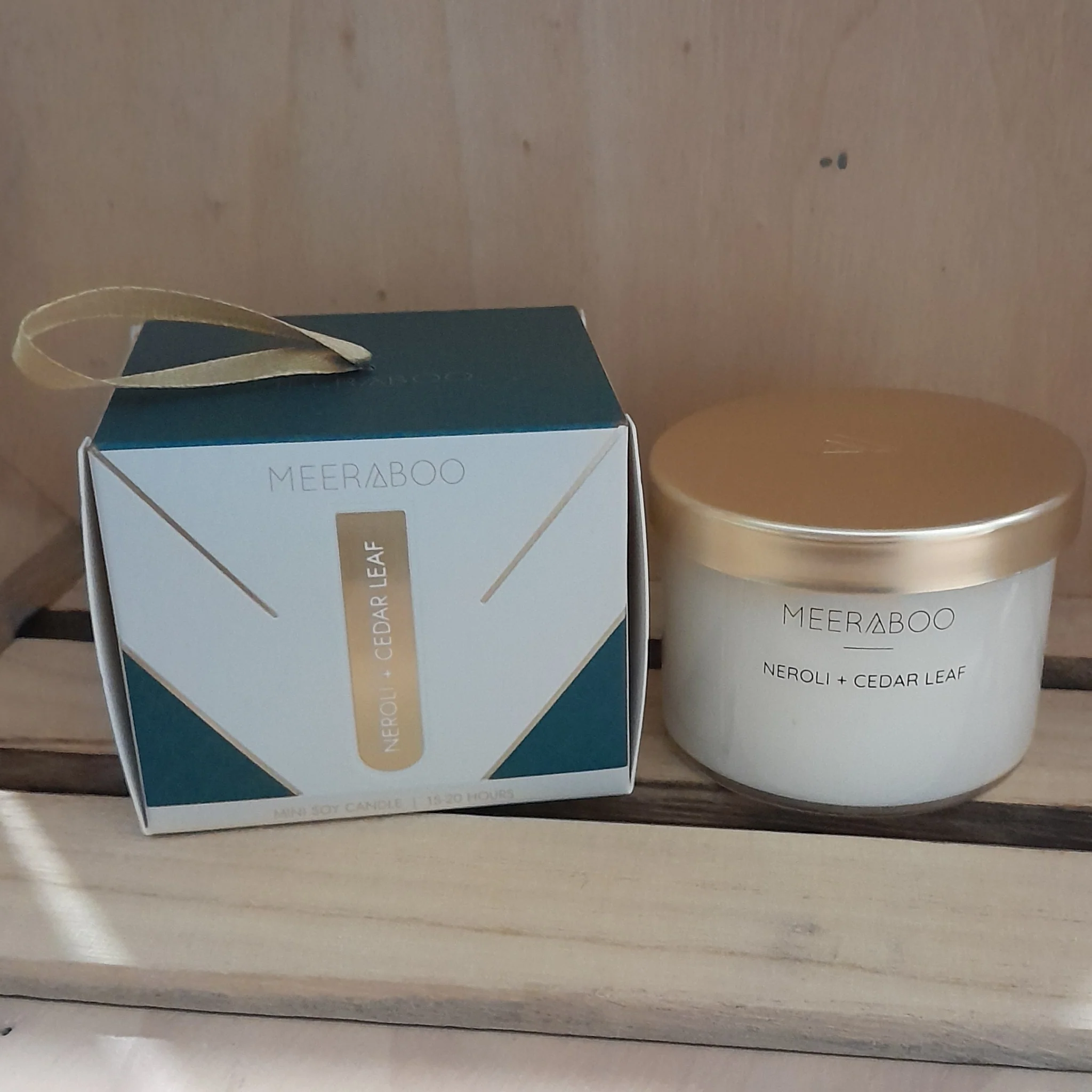 Neroli + Cedar Leaf Gold Lid Soy Candle - Image 2